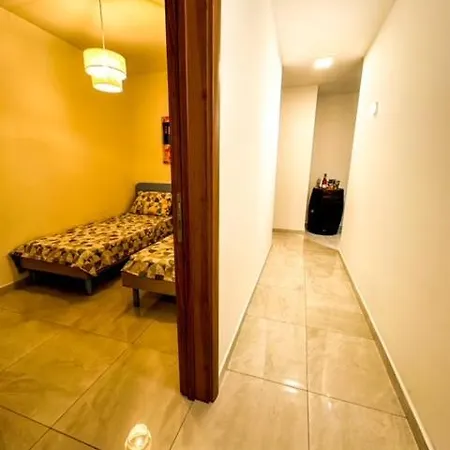 Jacuzzi Flat Sliema