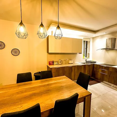 Apartment Jacuzzi Flat Sliema