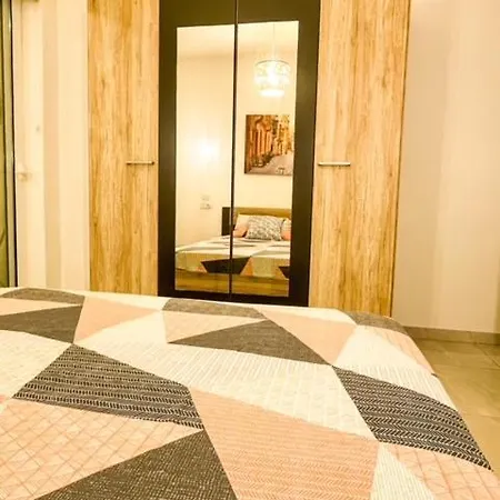 Apartment Jacuzzi Flat *