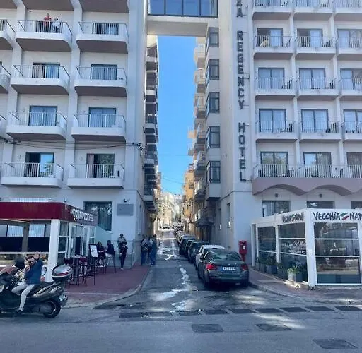 Jacuzzi Flat Apartman *